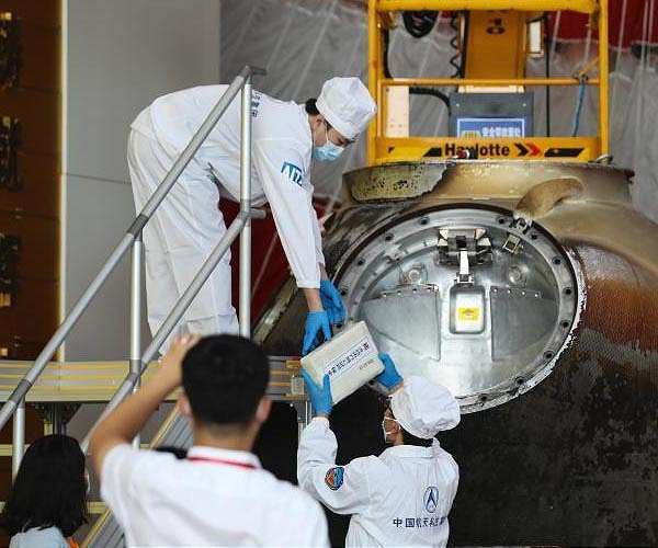 China opens Shenzhou-12 return capsule at ceremony