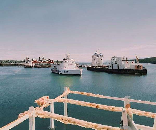 Sweden begins salvage operation of stranded ferry