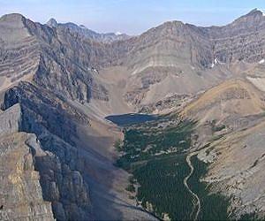 Nitrogen from humans pollutes remote lakes for more than a century