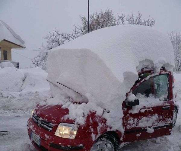 Six dead in weather accidents as cold snap grips Europe