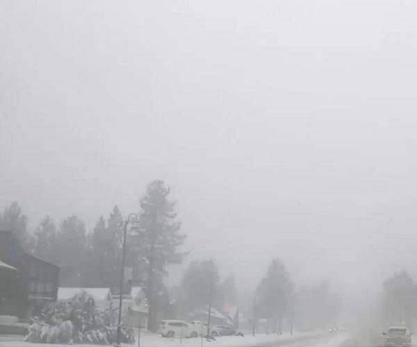 Heavy snow hits parts of southern California