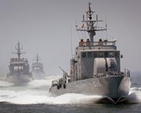 S. Korea fires warning shots, seizes N. Korea fishing boat