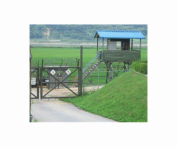 US soldier charged with desertion after N. Korea release