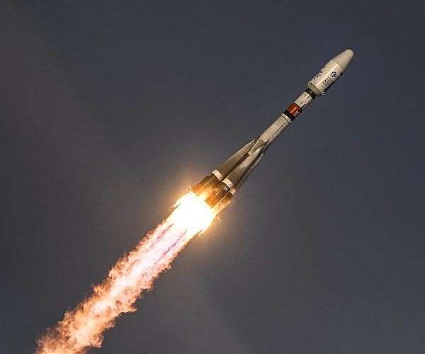 Russian launches 38 satellites into orbit from Baikonur