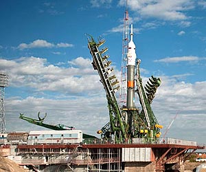 Soyuz Moved To Pad For Thursday Launch To Station