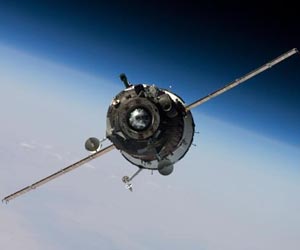 Russia designs manned lunar spacecraft