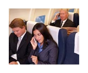 Foreigners can now take own phones to N. Korea