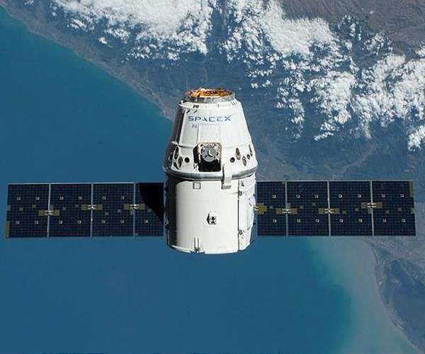 SpaceX Dragon supply ship launch scrubbed by bad weather