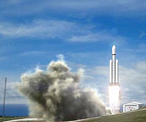 SpaceX Antes Up With Falcon Heavy