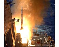 Japan Test Fires Its First Raytheon-Built Standard Missile-3