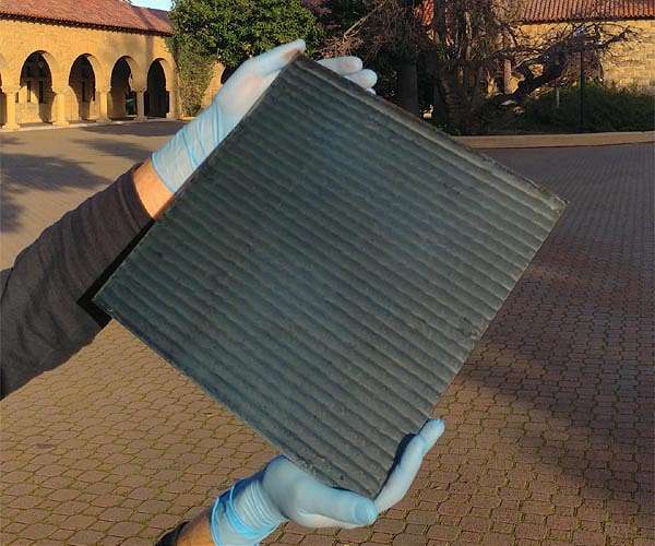 Stanford scientists invent ultrafast way to manufacture perovskite solar modules