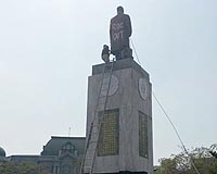 Tug of war over China's founding father Sun Yat-sen