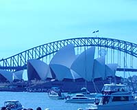 Arrests in large-scale Australian counter-terror raids