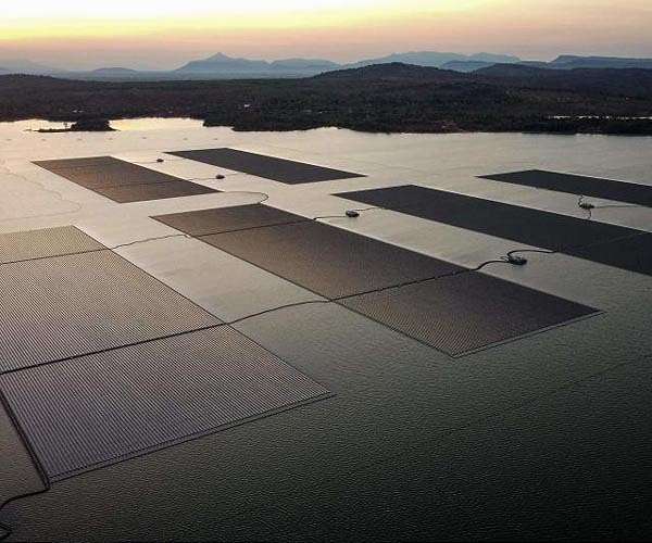 Floating solar panels show promise, but environmental impacts vary
