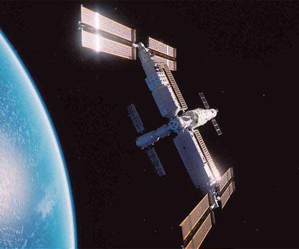 Lithium ion battery study on Tiangong space station explores microgravity effects on performance
