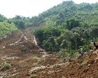 Over a dozen people killed in Uganda landslides