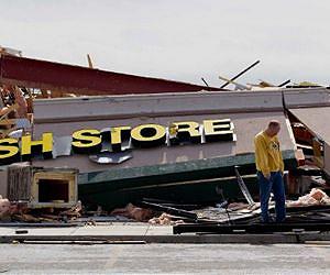 At least nine dead as tornadoes strike US midwest