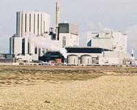 Fire shuts nuclear power station in Britain