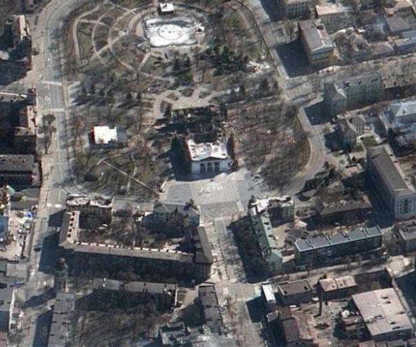 Survivors of Mariupol theatre strike recall 'horror' of strike