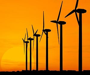 China revs up wind power amid challenges