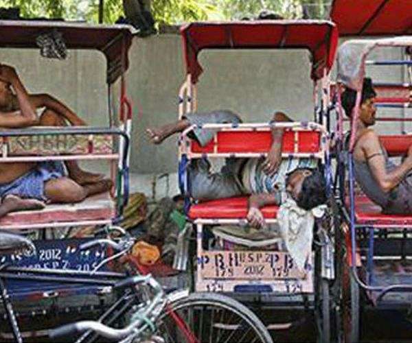 'So hot you can't breathe': Extreme heat hits the Philippines