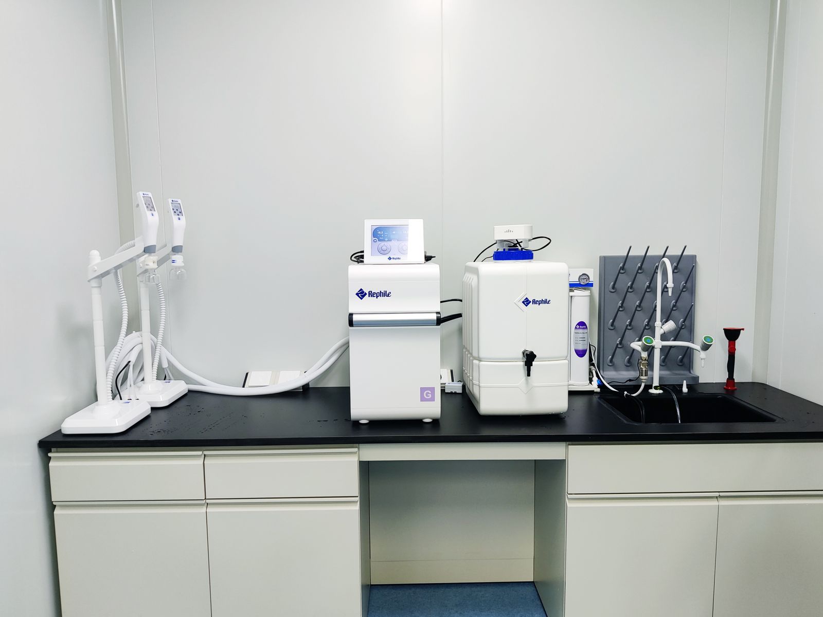 Reverse osmosis membranes used in advanced water purification