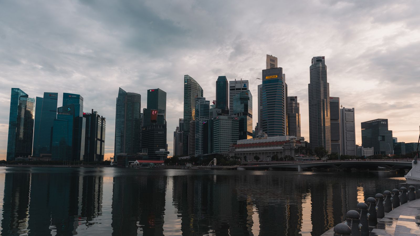 Singapore reservoir skyline