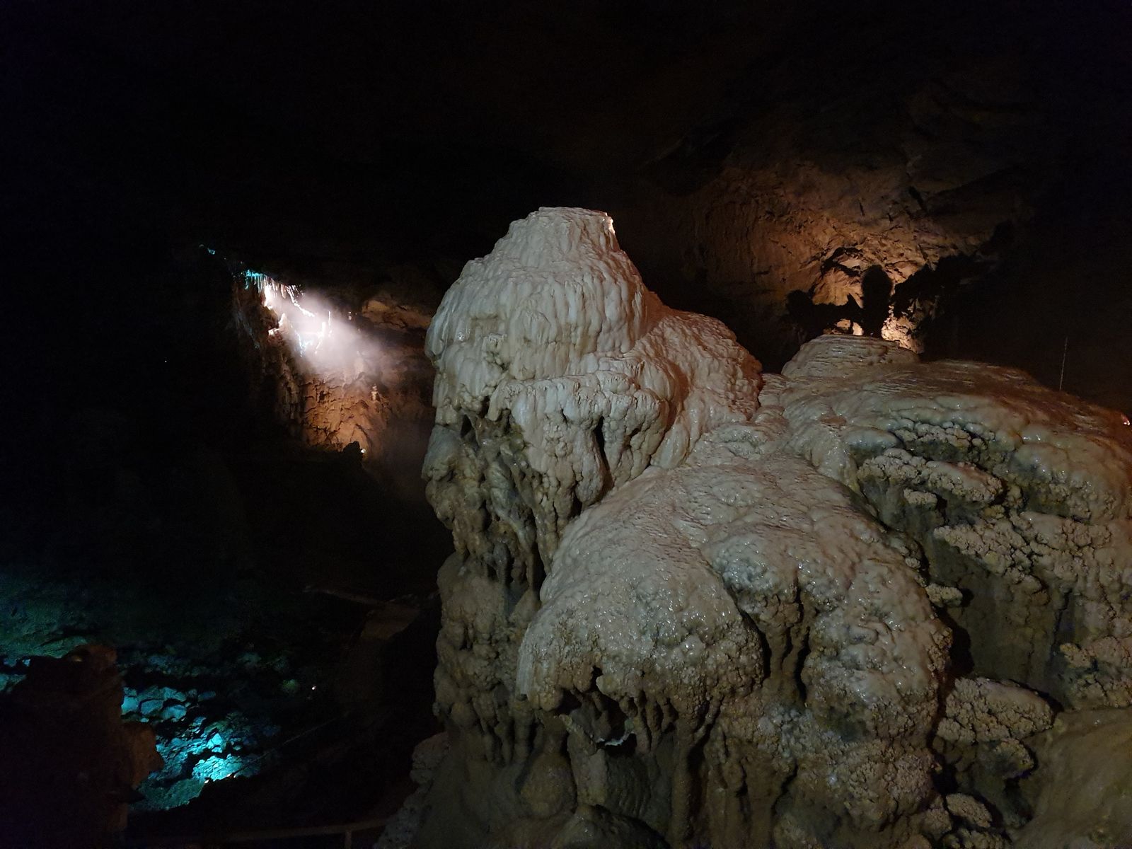 sulfur cave bacterial mat